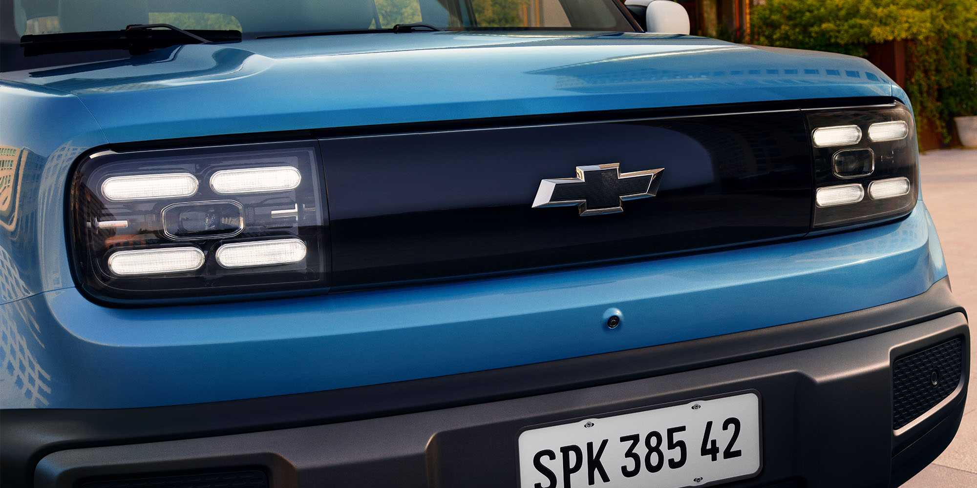 Diseño frontal del Spark EUV azul