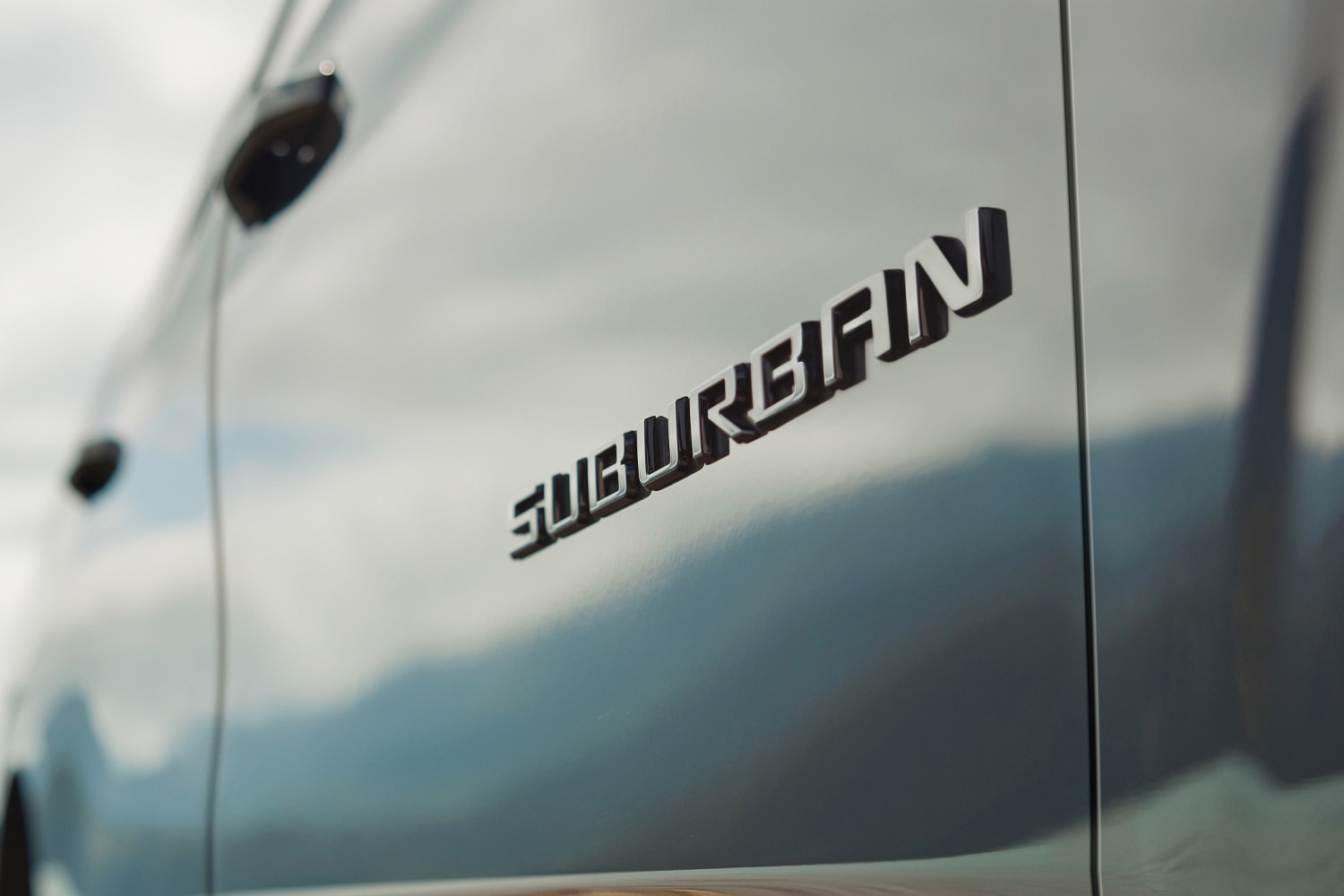 logo Nueva Suburban Z71